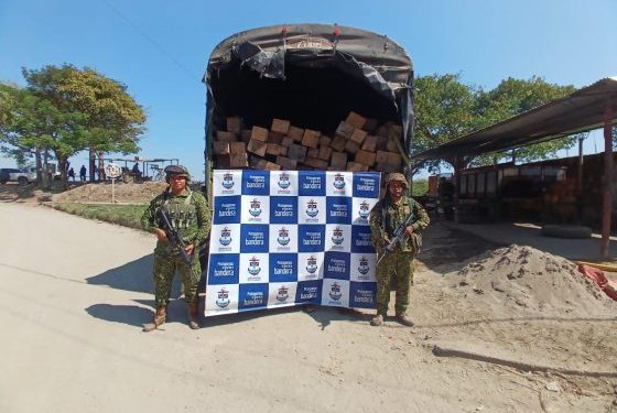 Armada de Colombia incautó gasolina, cemento y madera en los departamentos de Antioquia y Bolívar