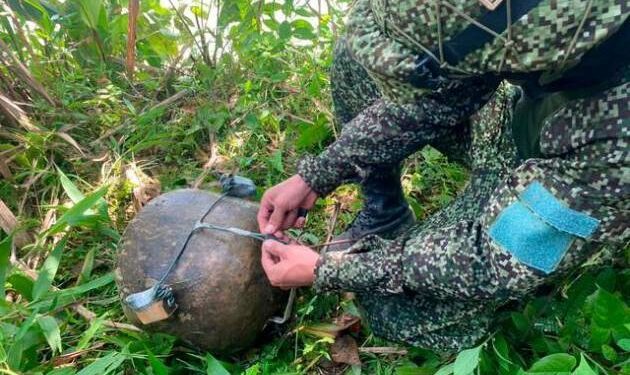 Muere indígena y su hija resulta herida al explotar mina antipersonal en Chocó