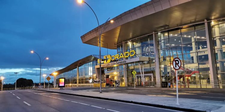 ICBF ubicó a familiares de niños africanos abandonados en Aeropuerto El Dorado