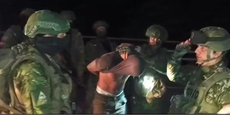 15 presuntos miembros de las disidencias de las FARC fueron capturados por el Ejército de Ecuador