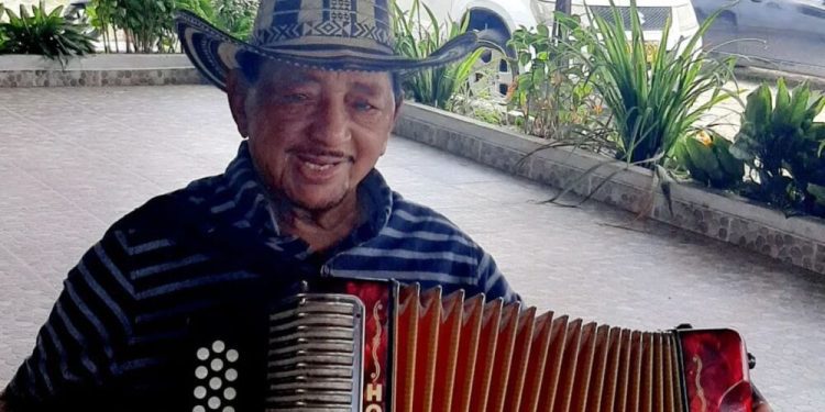 En UCI se encuentra el maestro Lisandro Meza bajo estado crítico en Sincelejo