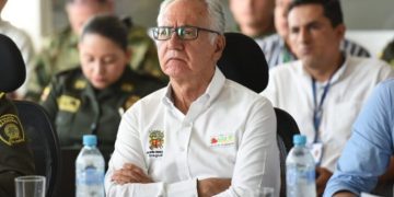 Minsalud vuelve a calificar como negocio la apertura de camas UCI en pandemia