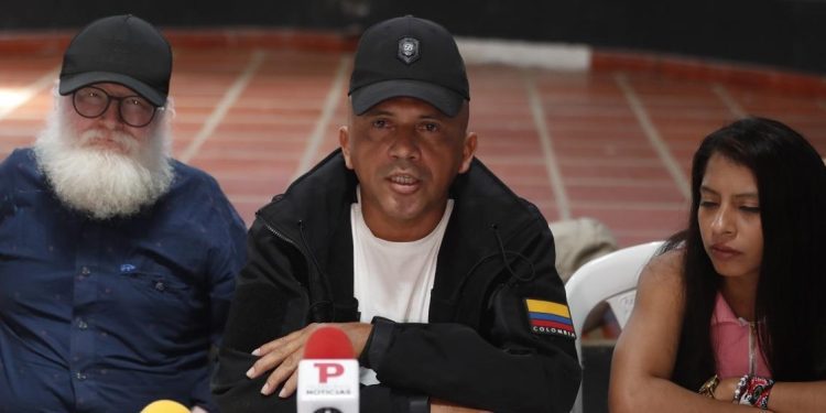 Estado Mayor Central de disidencias de FARC califica de ‘mula muerta para la paz’ al Ministro de Defensa Iván Velásquez