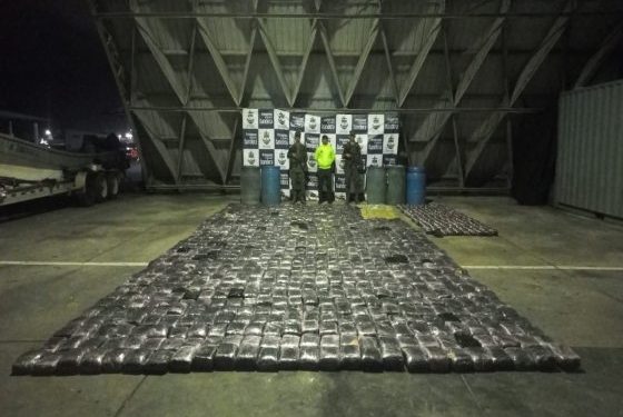 Incautadas cerca de dos toneladas de alcaloides en un depósito ilegal en el Chocó