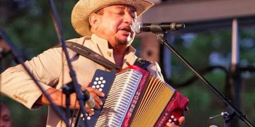 “Si yo lloro, déjenme llorar”: Tres días de duelo por muerte de Lisandro Meza