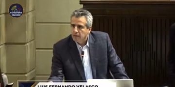 MinInterior en el ojo del huracán por defender polémica modificación del artículo 42 de la reforma a la salud