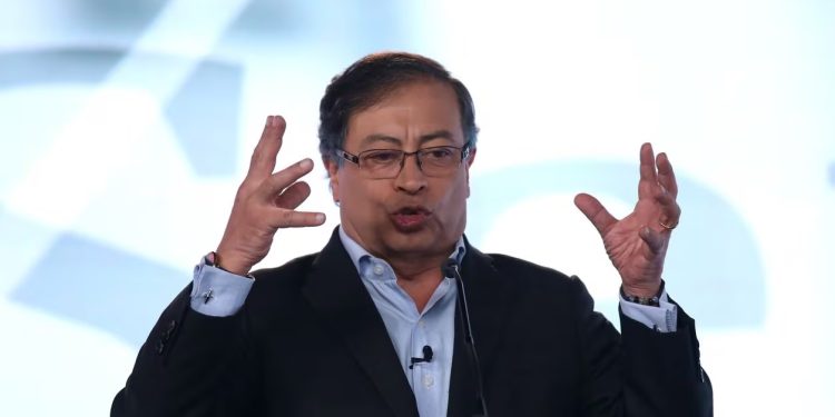 Gustavo Petro defiende su enfoque económico: “La inflación se contiene aumentando la oferta”