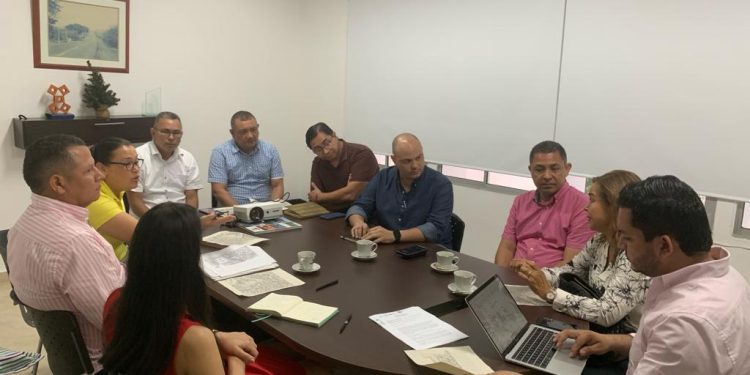 La alcaldía de Soledad y el AMB suscriben convenio para solucionar problema de movilidad en tramo fracturado