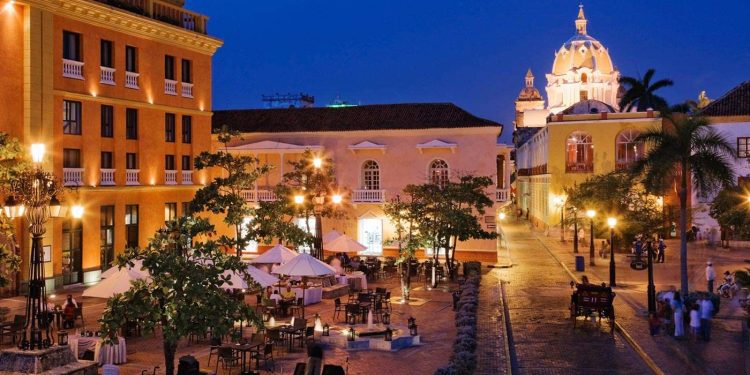 Inicia transformación en el Centro Histórico de Cartagena: adiós a los coches con caballos