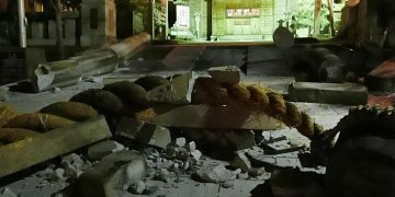 Seis atrapados bajo los escombros y graves daños por terremoto en Japón
