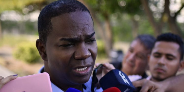 “Tratamos de que en Barranquilla se jugara la Serie, pero si hay un impedimento, no podemos hacer nada”: Edinson Rentería 