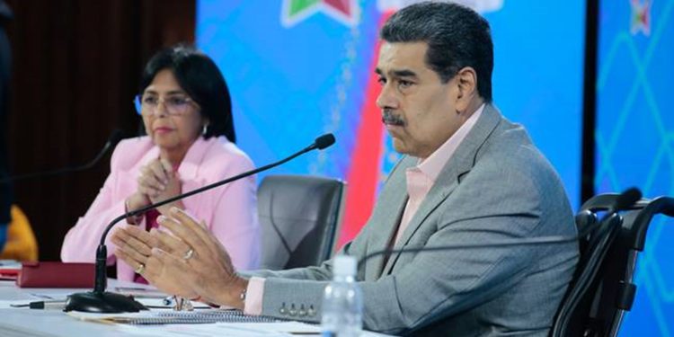 Congresistas estadounidenses expresan preocupación por situación política en Venezuela y piden acción contra Maduro