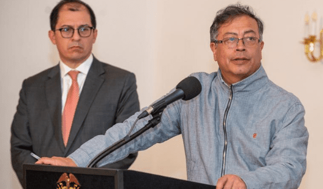 Gustavo Petro acusa al Fiscal Barbosa de encubrimiento y sedición: “Intentará coger presos a ministros”.