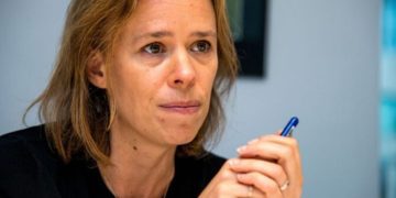 Hallan 50 bolsas de cocaína en la oficina de la ministra de Educación de Bélgica