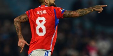 El dilema de Arturo Vidal sobre su próximo club: Colo-Colo también le hizo una oferta