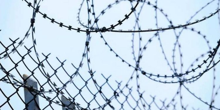 Supremo de Estado Unidos avala retirar el alambre de púas que Texas colocó en la frontera con México