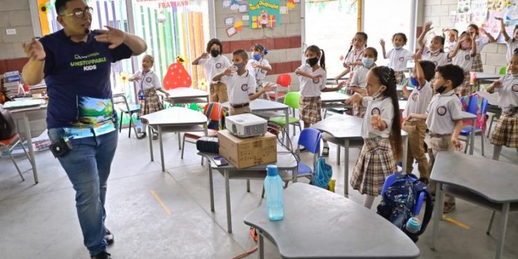 El 63 % de colegios públicos de la región Caribe presentan un desempeño bajo