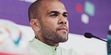 Dani Alves, condenado en Barcelona a 4 años de cárcel por agresión sexual a una joven