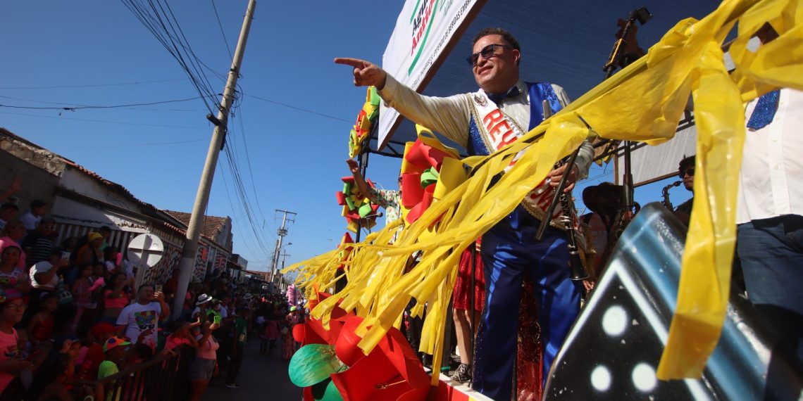 Imponente Desfile del Rey Momo celebró la tradición del Carnaval