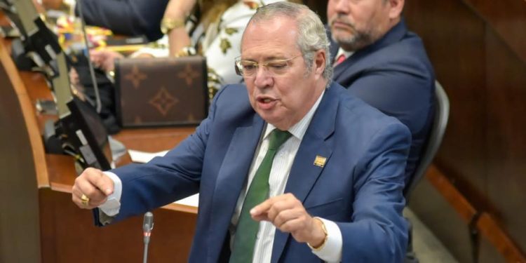 Presidente del Congreso advierte sobre marchas a favor de reformas: “No nos dejaremos presionar