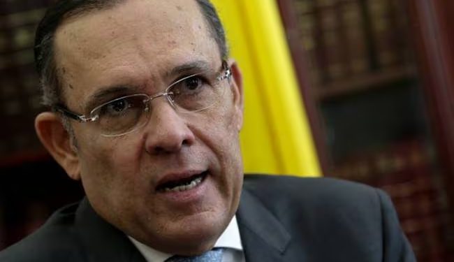 Partido Conservador no aceptó la renuncia de Efraín Cepeda