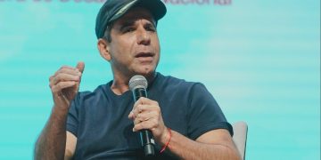 Alcalde Char promete que habrán más de 180 buses de Transmetro en buenas condiciones antes de que termine marzo