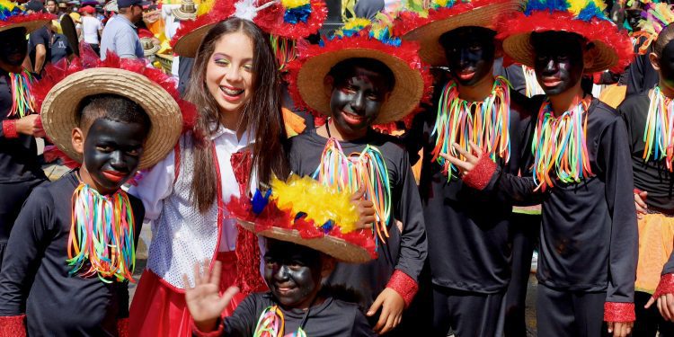 De trabajar en las calles a derrochar talento en Carnaval de los Niños