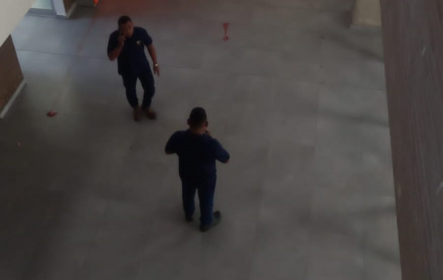 Muere joven al caer de uno de los bloques de la Universidad de la Costa