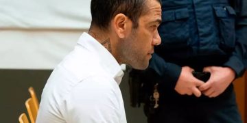 Se conoció la primera foto de Dani Alves en juicio por presunta violación