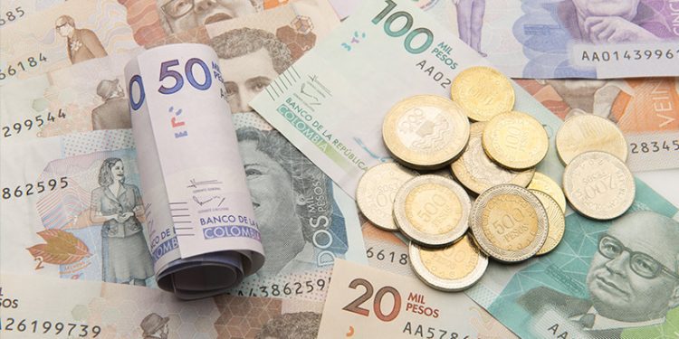 Crecimiento de economía no llegó ni al 1 % en 2023: cifra quedó por debajo de las expectativas