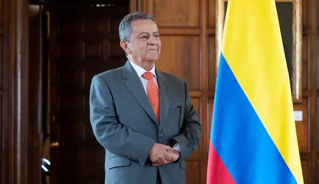 “Se mantiene la adjudicación de pasaportes”: José Antonio Salazar, secretario de Cancillería tras destitución