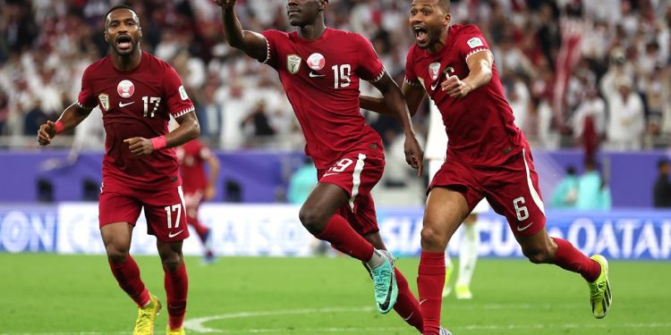 Catar asegura su lugar en la final de la Copa Asiática al vencer a Irán en un emocionante partido 3-2