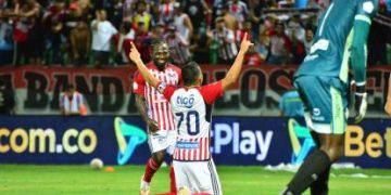 Junior sigue ganando y mira a todos desde arriba en el fútbol colombiano