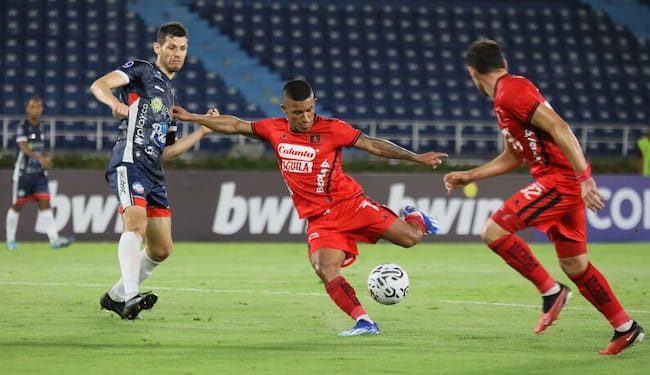 Alianza FC elimina al América de la copa sudamericana