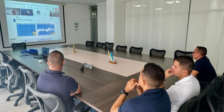 Reino Unido y Colombia intercambian conocimientos en busca de una navegación segura en el Atlántico