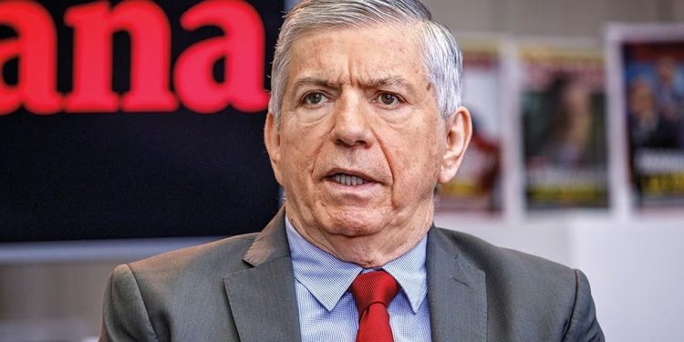 César Gaviria pide intervención de la procuradora para evitar “destrucción del sistema de salud”