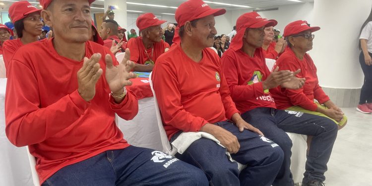 300 recicladores de oficio tuvieron una jornada especial para conmemorar su día