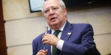 Iván Name dice que no hay ningún saboteo a las reformas y exige respeto a la independencia del Congreso