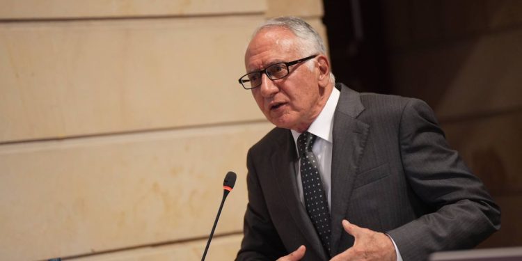 Congresistas expusieron inquietudes frente a MinSalud durante moción de censura