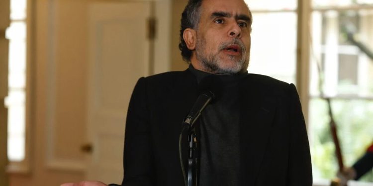 Cuestionan nombramiento de Benedetti tras pago de $130 millones de la Cancillería para que se instalara como embajador en la FAO