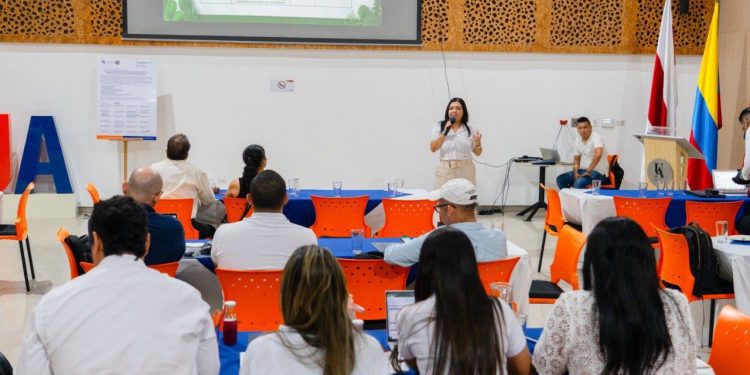 En mesas de trabajo, municipios pactan proyectos de cooperación con Uniatlántico