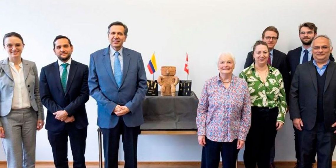 Colombia recupera otras 15 piezas de su tesoro prehispánico