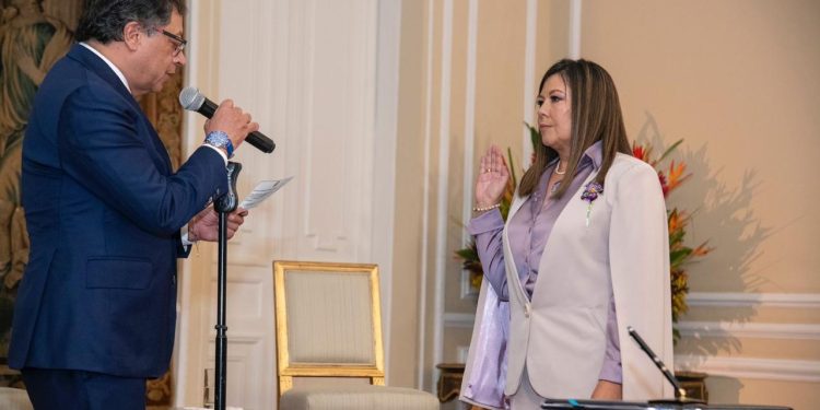 Luz Adriana Cmargo se posesionó como nueva Fiscal General de la Nación