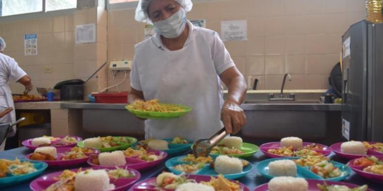Más de 74 mil niños estarían sin el servicio del Programa de Alimentación Escolar