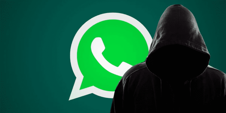 Están robando cuentas de WhatsApp para estafar contactos: así funciona el engaño que lo deja sin esta app