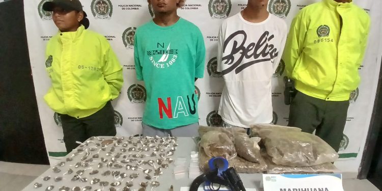 Capturados dos hermanos que utilizaban su propia casa como centro de acopio para la preparación y venta indiscriminada de drogas