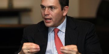 Juan Carlos Pinzón no ve con buenos ojos la economía en Colombia para el 2024, “será la peor en Amércia Latina” 