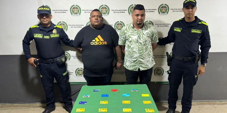 Policía Nacional captura en flagrancia dos personas por el delito de receptación en Sabanalarga