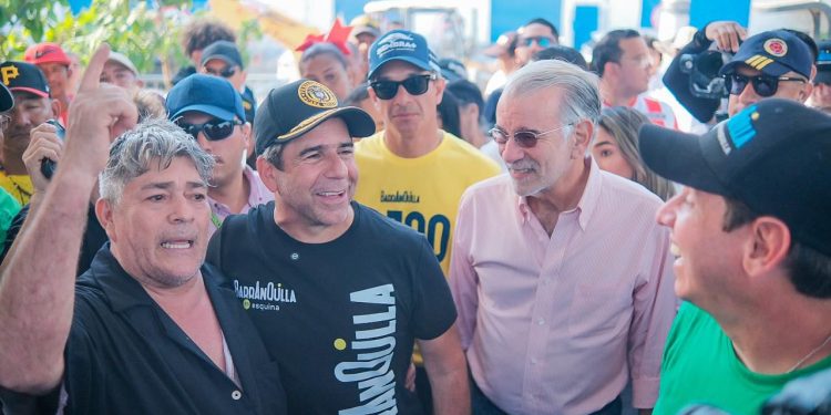 Con aportes de la Gobernación del Atlántico y la Alcaldía de Barranquilla, vendedores informales estrenan plaza de mercado