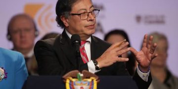 Crece malestar en fuerzas militares por mensajes de Presidente Petro